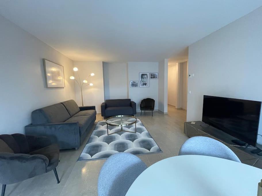 Le Mont-Veyrier, Parking Et Vue Apartment Annecy Exterior foto
