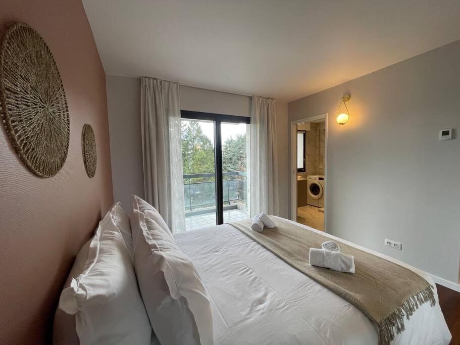 Le Mont-Veyrier, Parking Et Vue Apartment Annecy Exterior foto