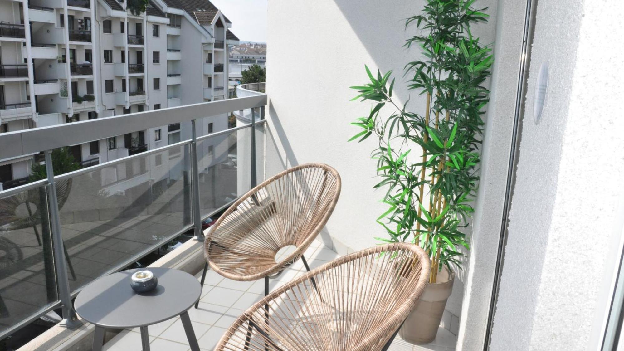 Le Mont-Veyrier, Parking Et Vue Apartment Annecy Exterior foto